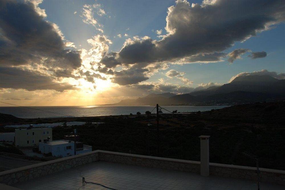 Ville Du Soleil - Exclusive Homes With Rustic Charm And Sensational Views Of The Mediterranean Sea Makrýgialos Eksteriør bilde