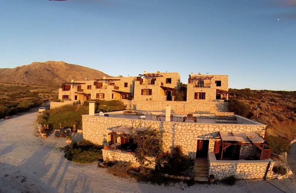 Ville Du Soleil - Exclusive Homes With Rustic Charm And Sensational Views Of The Mediterranean Sea Makrýgialos Eksteriør bilde