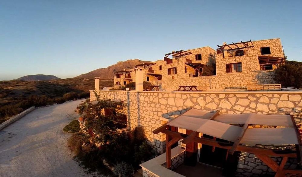 Ville Du Soleil - Exclusive Homes With Rustic Charm And Sensational Views Of The Mediterranean Sea Makrýgialos Eksteriør bilde