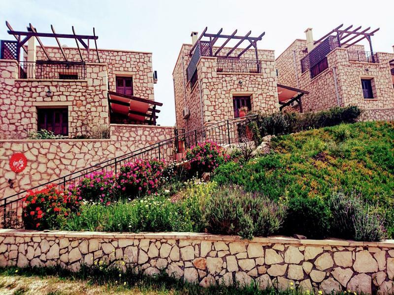 Ville Du Soleil - Exclusive Homes With Rustic Charm And Sensational Views Of The Mediterranean Sea Makrýgialos Eksteriør bilde