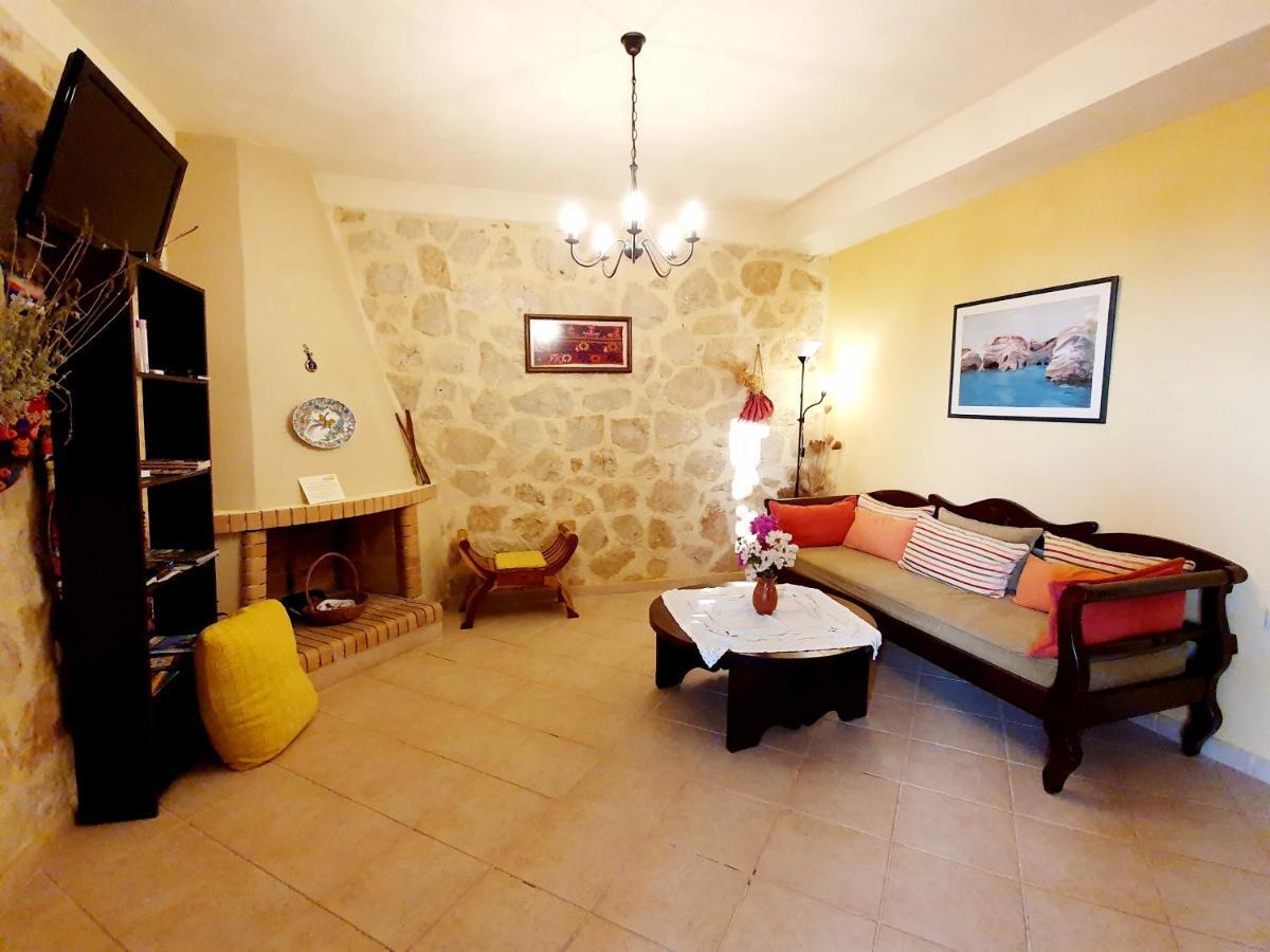 Ville Du Soleil - Exclusive Homes With Rustic Charm And Sensational Views Of The Mediterranean Sea Makrýgialos Eksteriør bilde