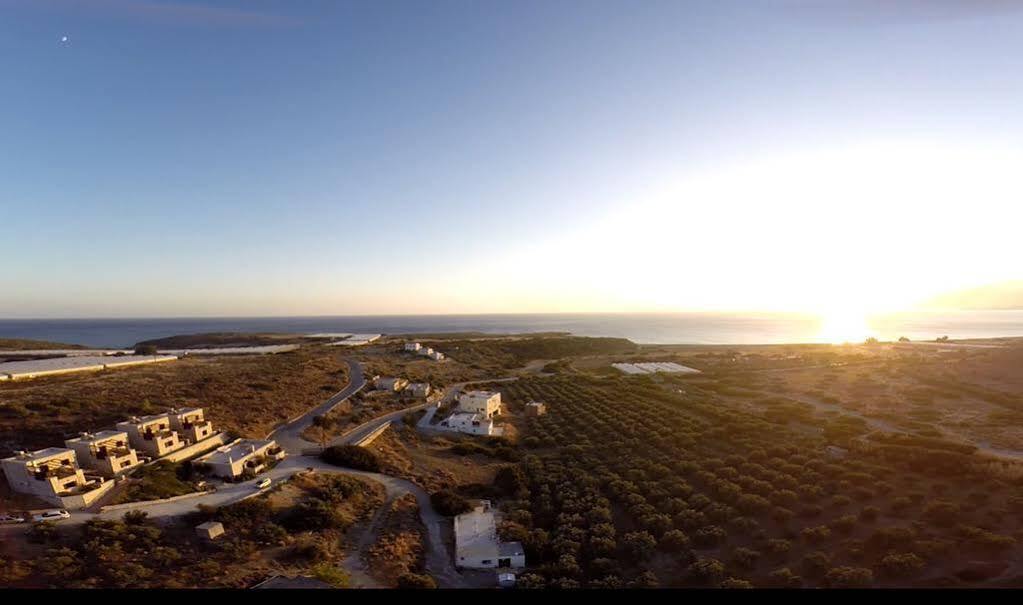 Ville Du Soleil - Exclusive Homes With Rustic Charm And Sensational Views Of The Mediterranean Sea Makrýgialos Eksteriør bilde